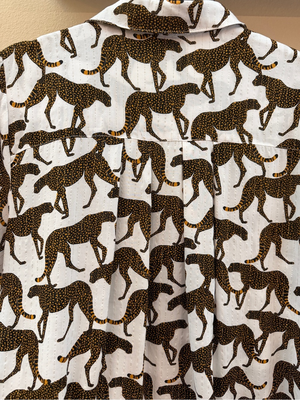 Jane + Delancey Cheetah Animal Print Button Front Blouse- Women’s - Picture 5 of 12